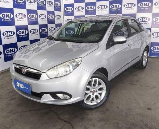 FIAT GRAND SIENA 1.6 MPI ESSENCE 16V FLEX 4P MANUAL FIAT GRAND SIENA 1.6 MPI ESSENCE 16V FLEX 4P MANUAL
